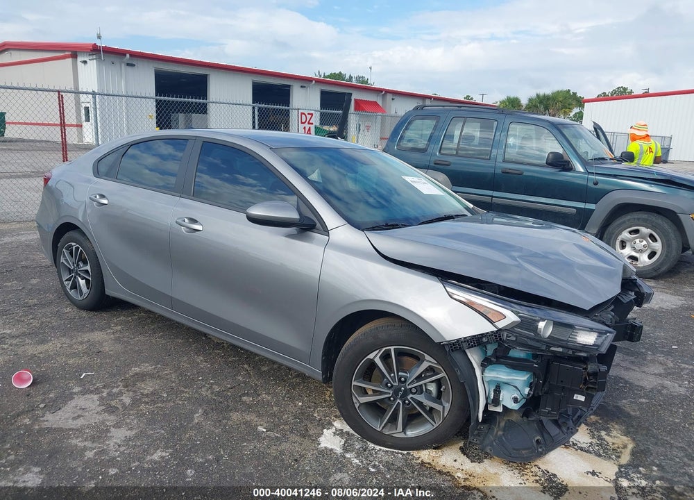 2024 KIA FORTE LXS VIN: 3KPF24AD8RE704979