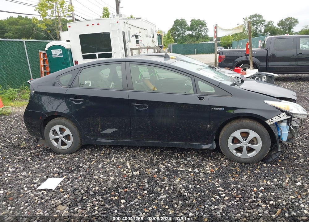 2015 TOYOTA PRIUS TWO VIN: JTDKN3DU5F1921836