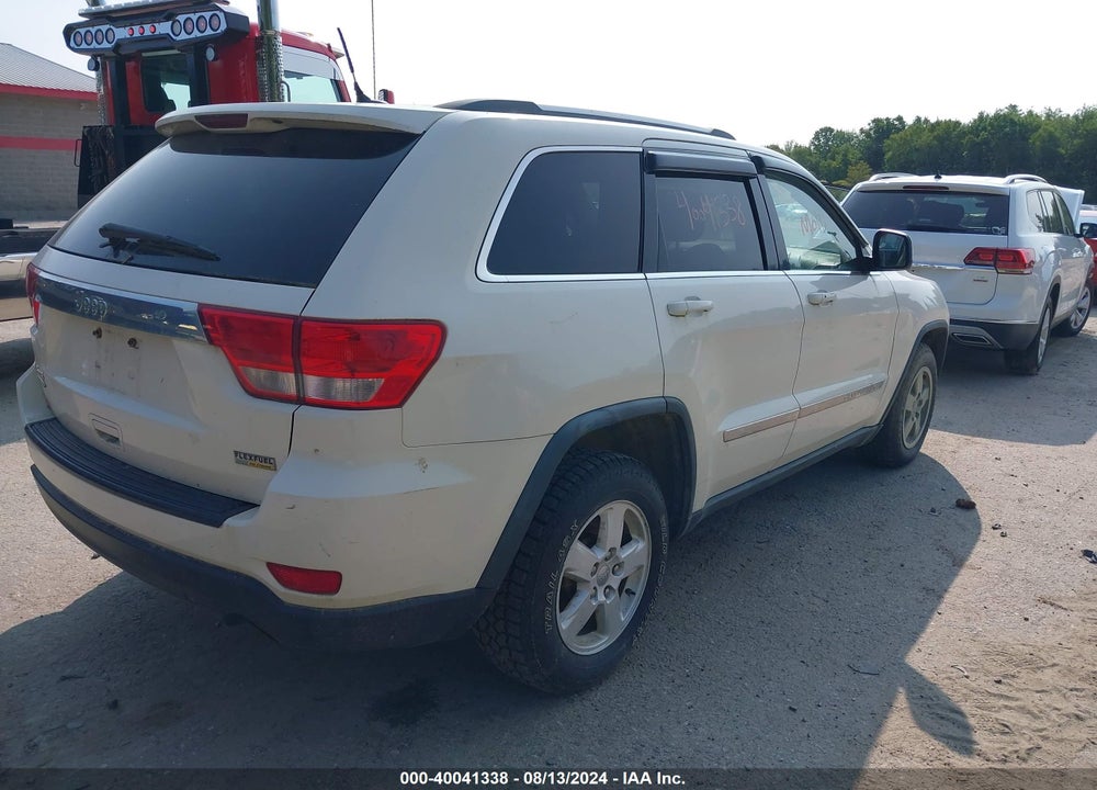 2011 JEEP GRAND CHEROKEE LAREDO VIN: 1J4RR4GG7BC555384