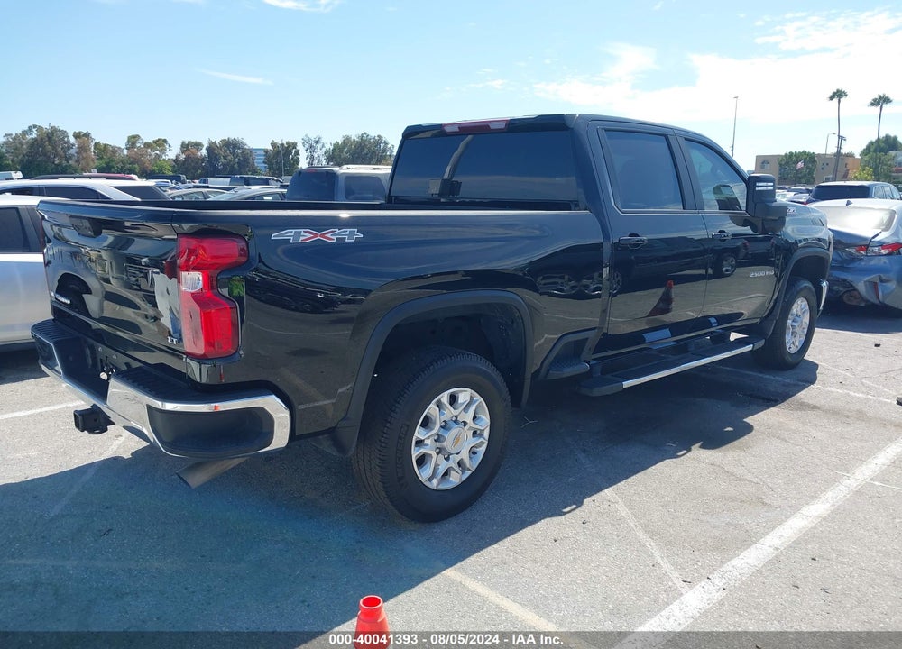 2024 CHEVROLET SILVERADO 2500HD 4WD STANDARD BED LT VIN: 2GC4YNE76R1115538