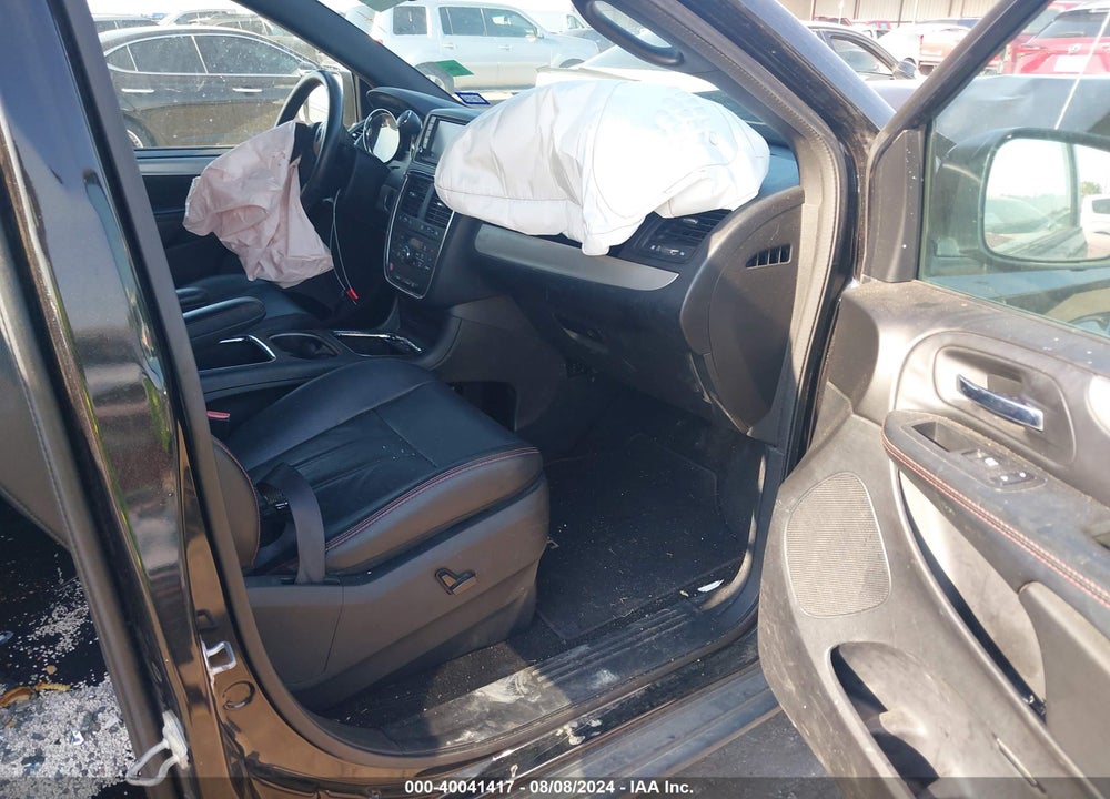 2017 DODGE GRAND CARAVAN VIN: 2C4RDGEG2HR690412