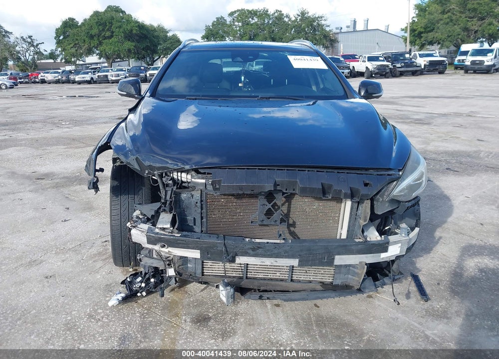2018 INFINITI QX30 PREMIUM VIN: SJKCH5CP4JA048492