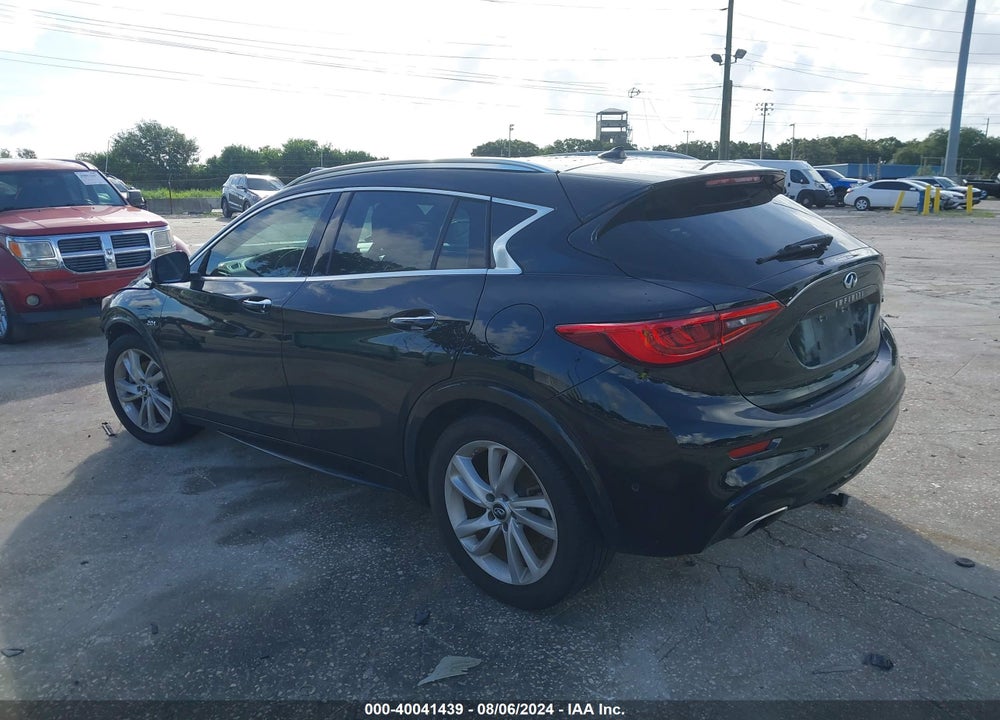2018 INFINITI QX30 PREMIUM VIN: SJKCH5CP4JA048492
