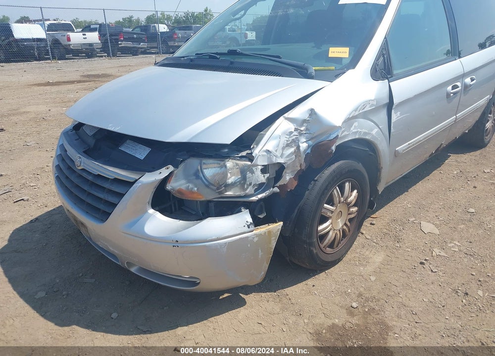 2005 CHRYSLER TOWN & COUNTRY TOURING VIN: 2C4GP54L45R468029