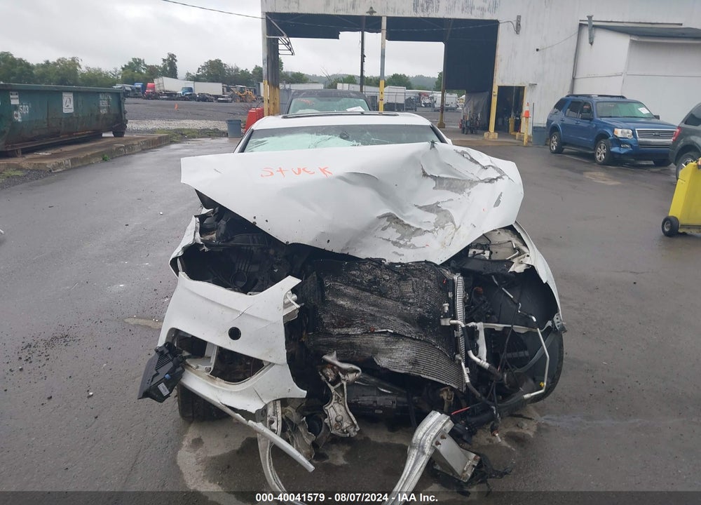 2013 AUDI A4 VIN: WAUHFAFL1DN049562