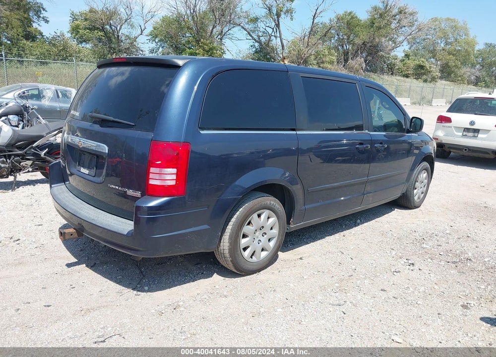 2009 CHRYSLER TOWN & COUNTRY LX VIN: 2A8HR44E09R516408
