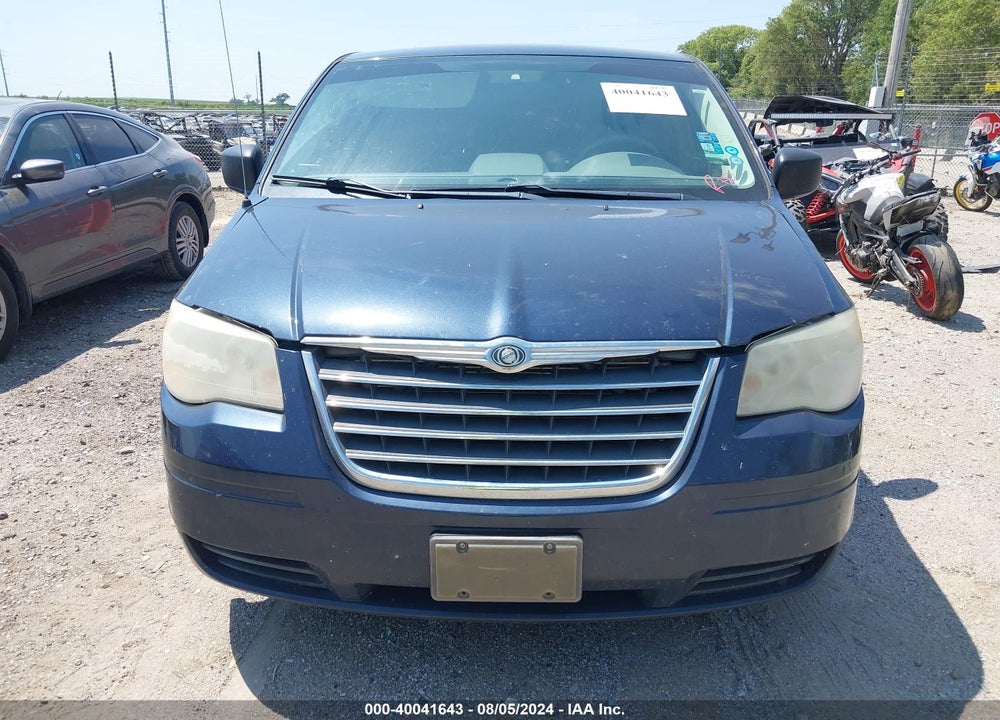 2009 CHRYSLER TOWN & COUNTRY LX VIN: 2A8HR44E09R516408