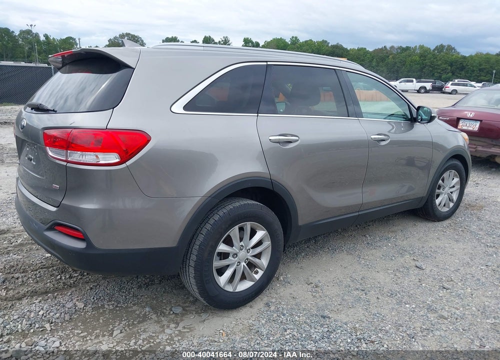 2016 KIA SORENTO 2.4L LX VIN: 5XYPG4A3XGG063377