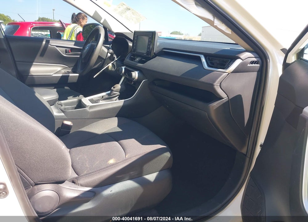 2020 TOYOTA RAV4 LE VIN: 2T3H1RFV4LC049128
