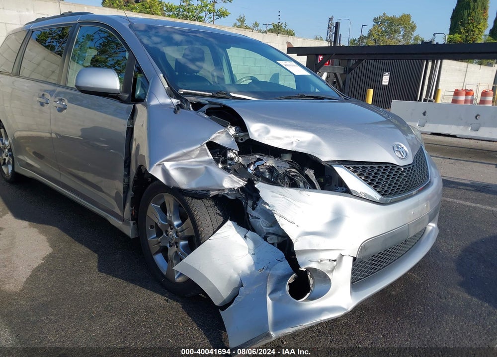 2011 TOYOTA SIENNA SE VIN: 5TDXK3DCXBS031920