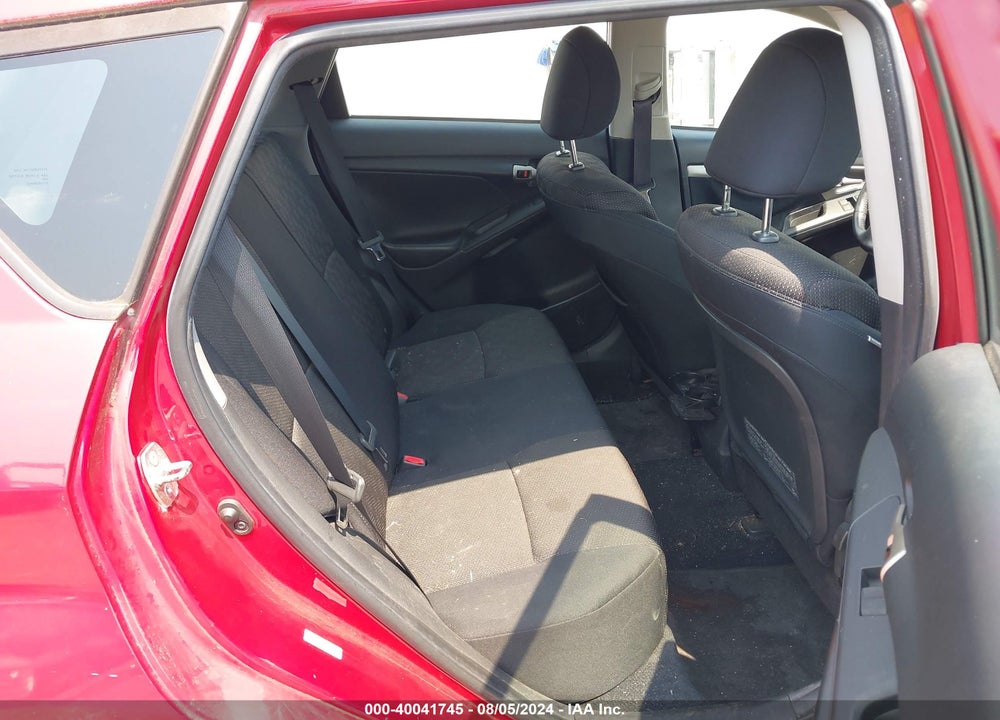 2010 PONTIAC VIBE VIN: 5Y2SM6E05AZ400447