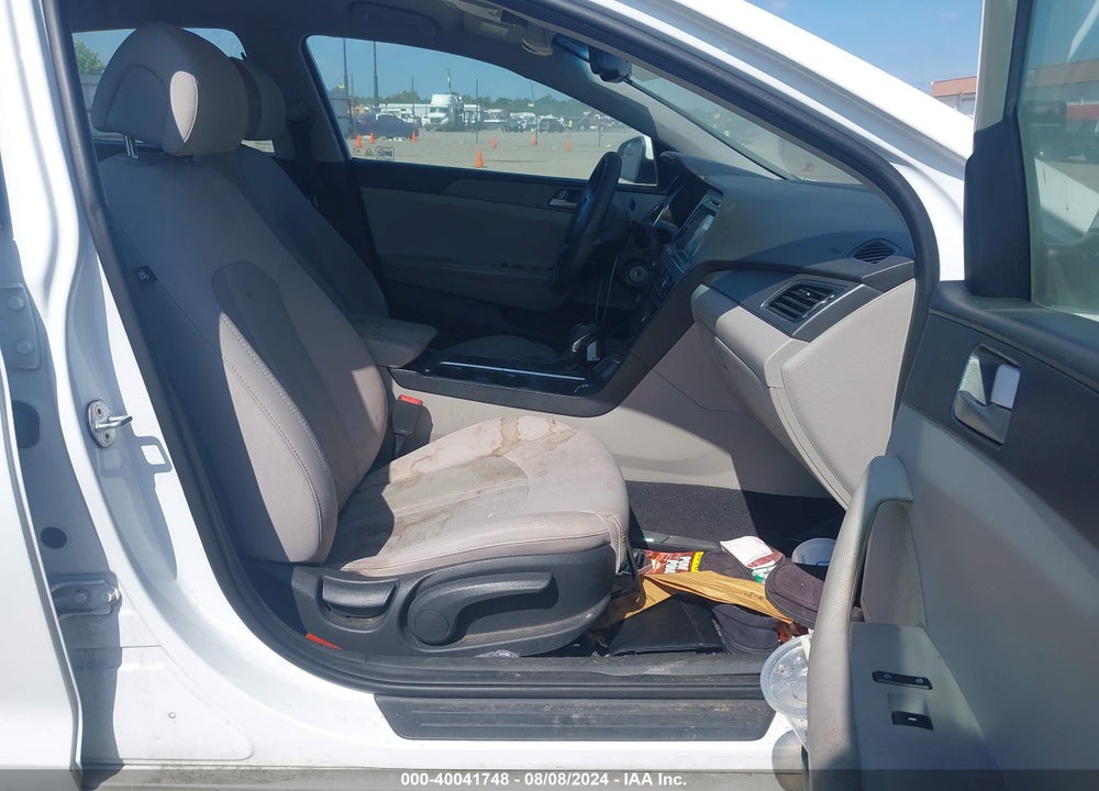2016 HYUNDAI SONATA SE VIN: 5NPE24AF0GH355340