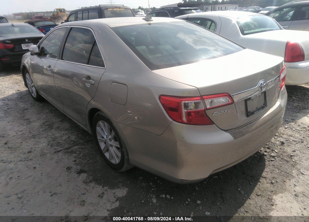 2013 TOYOTA CAMRY XLE V6 VIN: 4T1BK1FK2DU528070