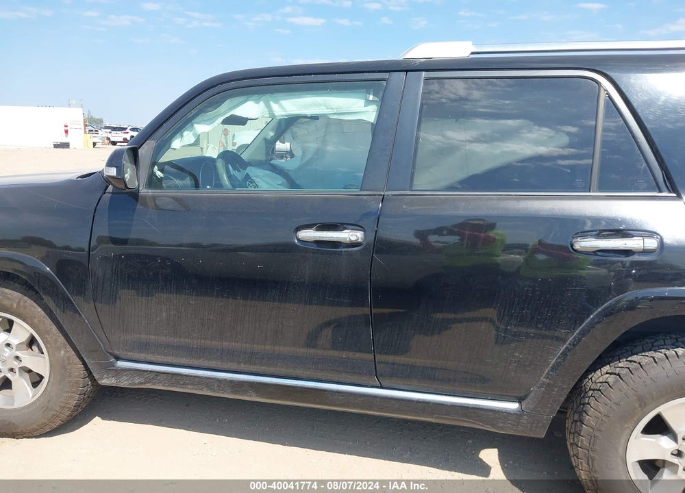 2011 TOYOTA 4RUNNER SR5 V6 VIN: JTEZU5JR8B5020875