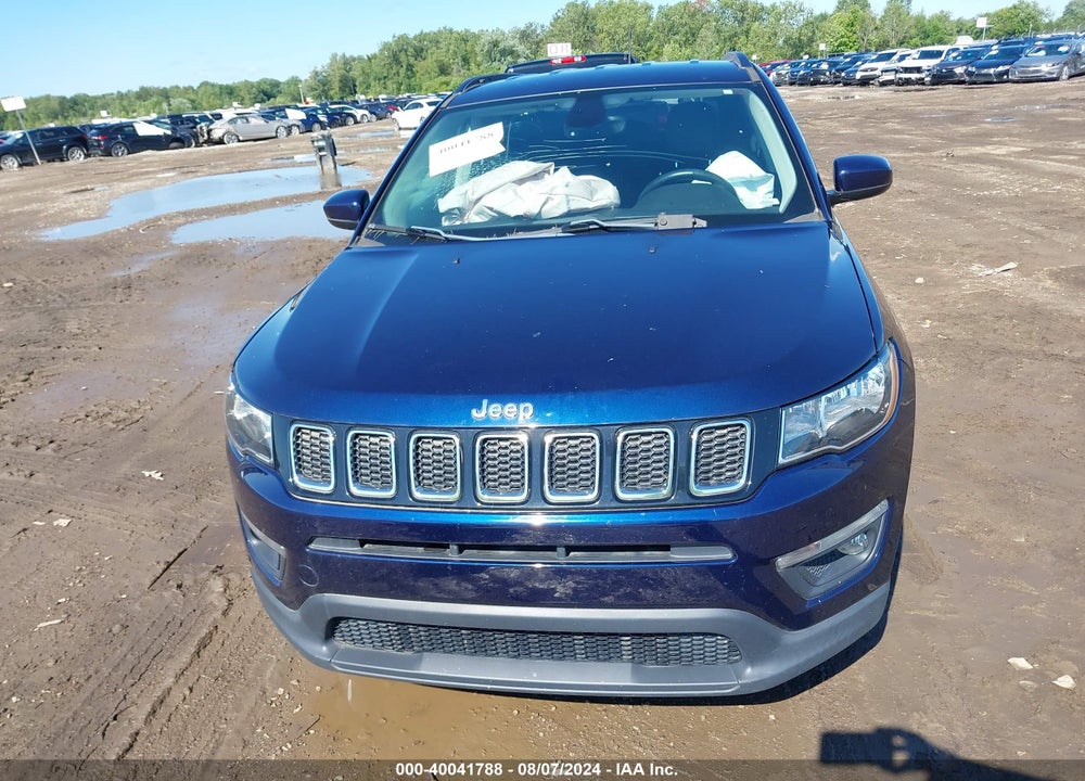 2018 JEEP COMPASS LATITUDE FWD VIN: 3C4NJCBB2JT268135