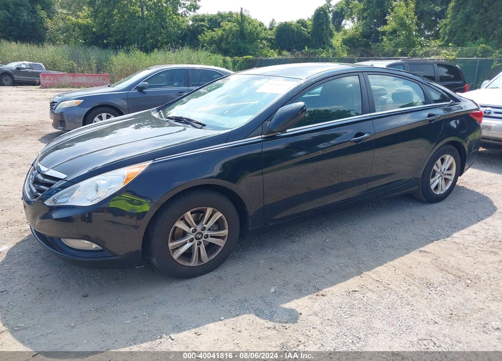 2013 HYUNDAI SONATA GLS VIN: 5NPEB4AC2DH739122