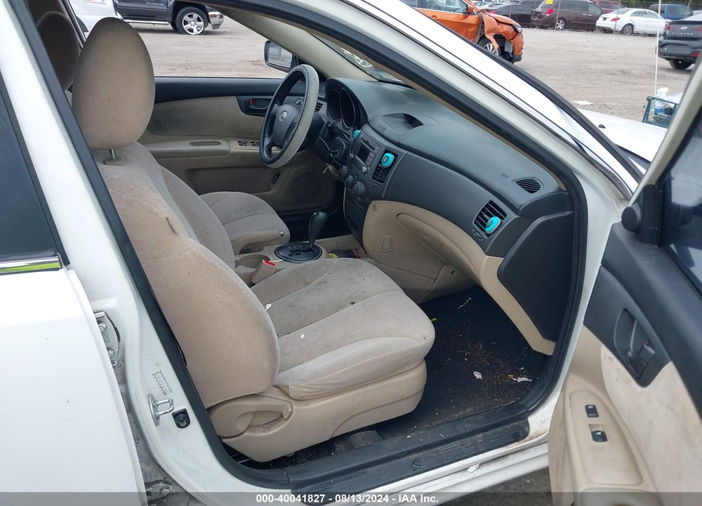 2010 KIA OPTIMA VIN: KNAGG4A80A5400874