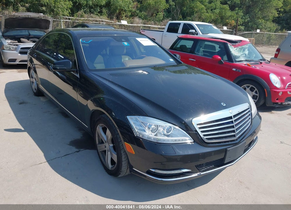 2010 MERCEDES-BENZ S 550 VIN: WDDNG7BB9AA351127