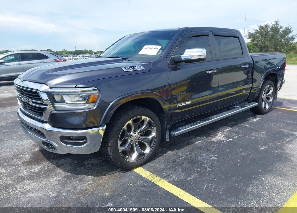 2019 RAM 1500 LAIE  4X4 5'7 BOX VIN: 1C6SRFJT5KN537082