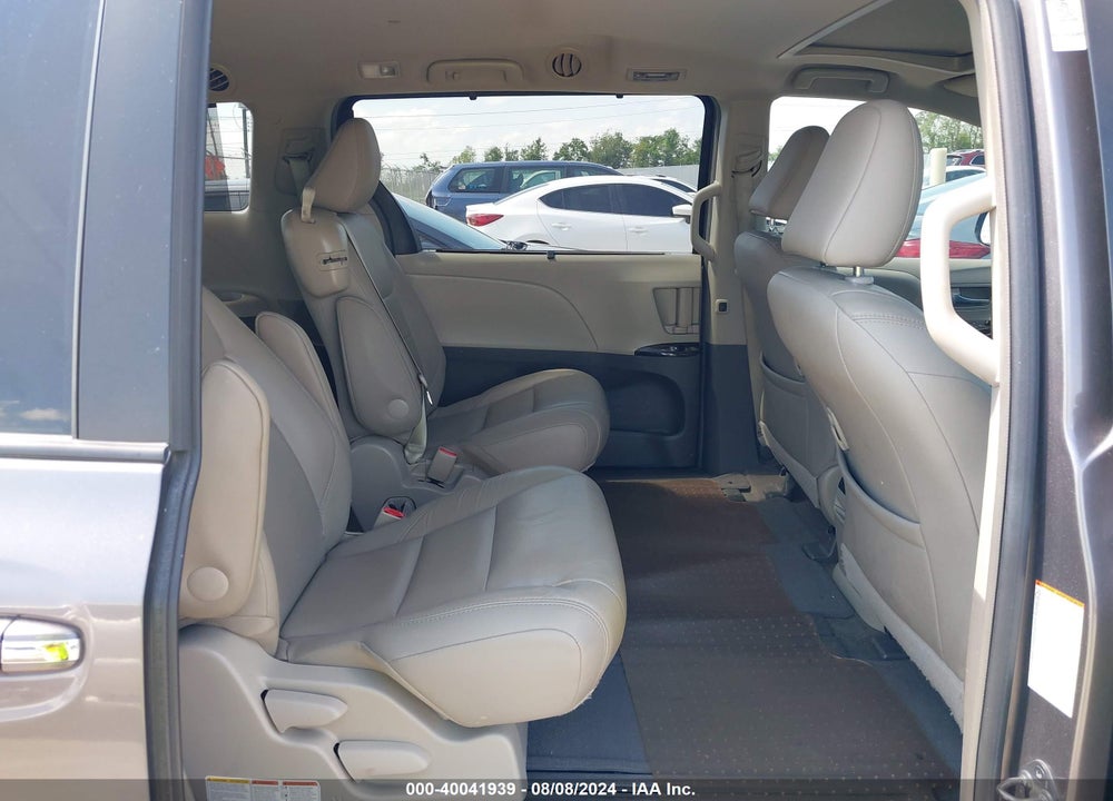 2015 TOYOTA SIENNA XLE 8 PASSENGER VIN: 5TDYK3DC6FS569430