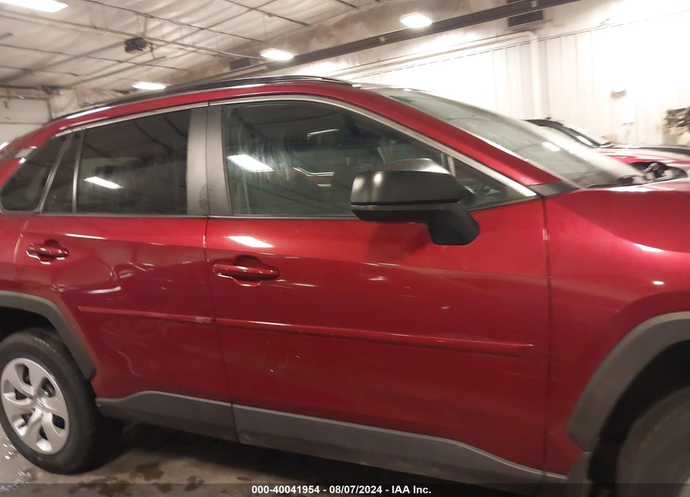 2021 TOYOTA RAV4 LE VIN: 2T3F1RFV8MW142158