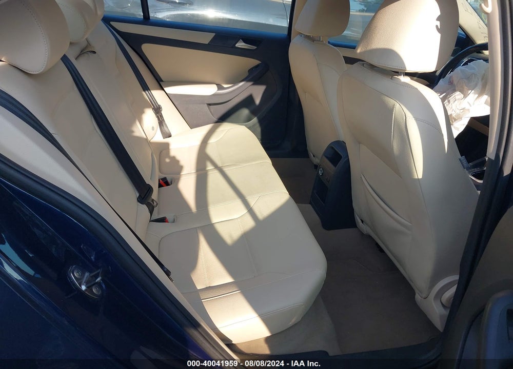2012 VOLKSWAGEN JETTA 2.5L SE VIN: 3VWDP7AJ7CM391708