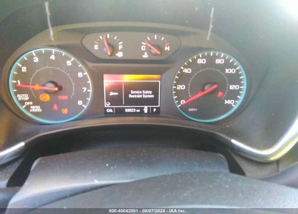 2018 CHEVROLET EQUINOX LT VIN: 2GNAXJEV6J6240390