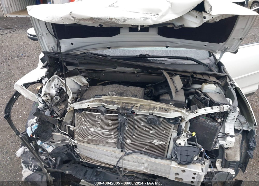 2019 TOYOTA HIGHLANDER XLE VIN: 5TDJZRFHXKS597511