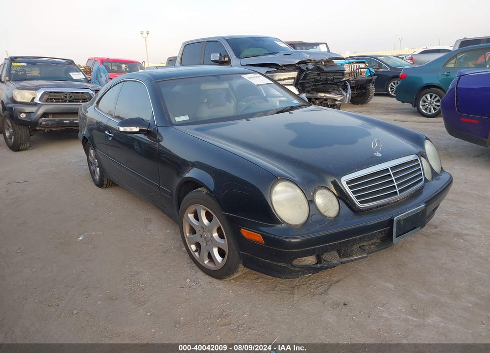 2000 MERCEDES-BENZ CLK 320 VIN: WDBLJ65G3YF147858