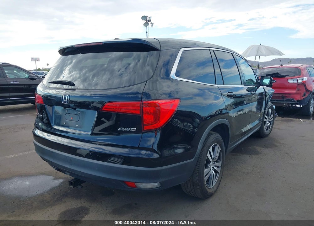 2017 HONDA PILOT EX-L VIN: 5FNYF6H58HB104494