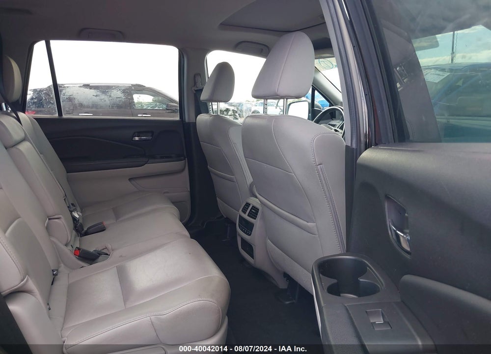 2017 HONDA PILOT EX-L VIN: 5FNYF6H58HB104494