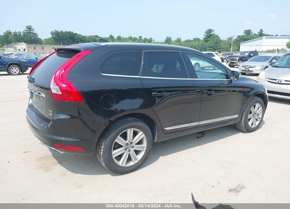 2016 VOLVO XC60 T5 PREMIER VIN: YV4612RK2G2788850