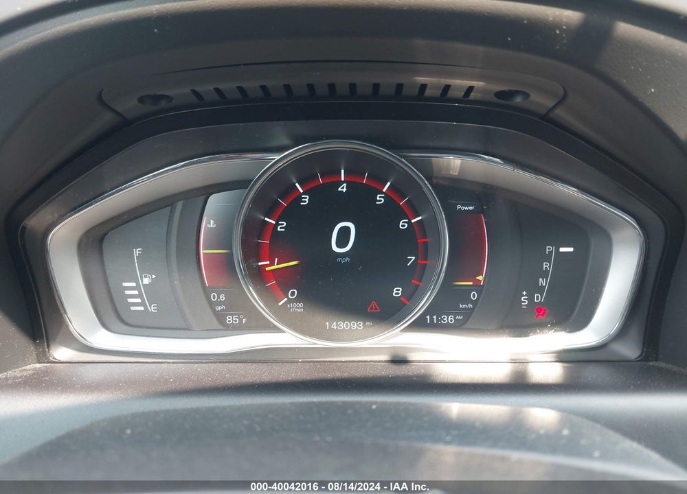 2016 VOLVO XC60 T5 PREMIER VIN: YV4612RK2G2788850