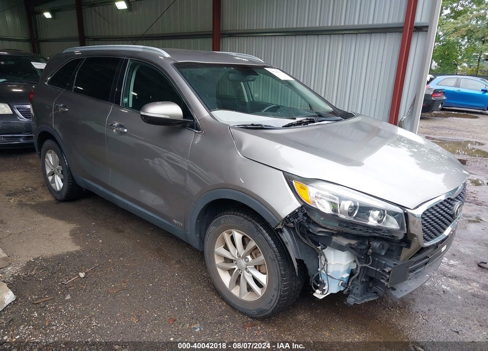2016 KIA SORENTO 2.4L LX VIN: 5XYPGDA30GG044160