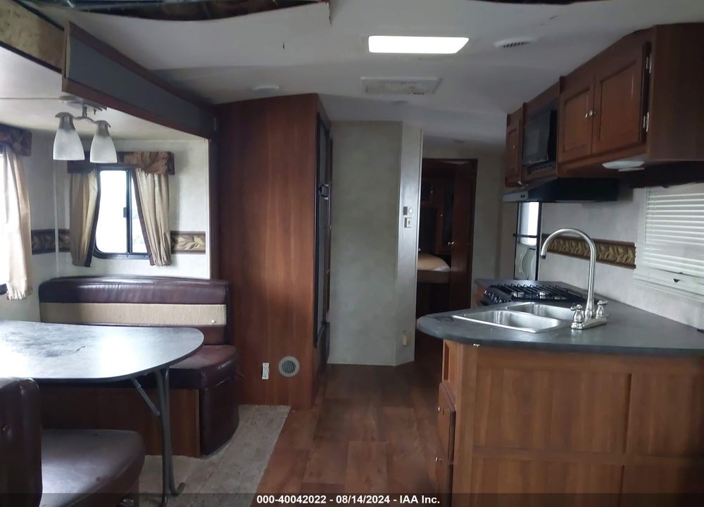 2014 BULLET BL30REPR14 VIN: 4YDT30R24ED424979