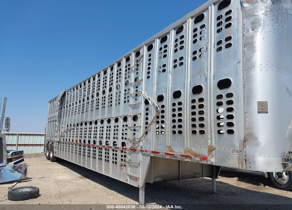 2017 WILSON TRAILER CO CATTLE TRAILER VIN: 1W16502A2H5552623