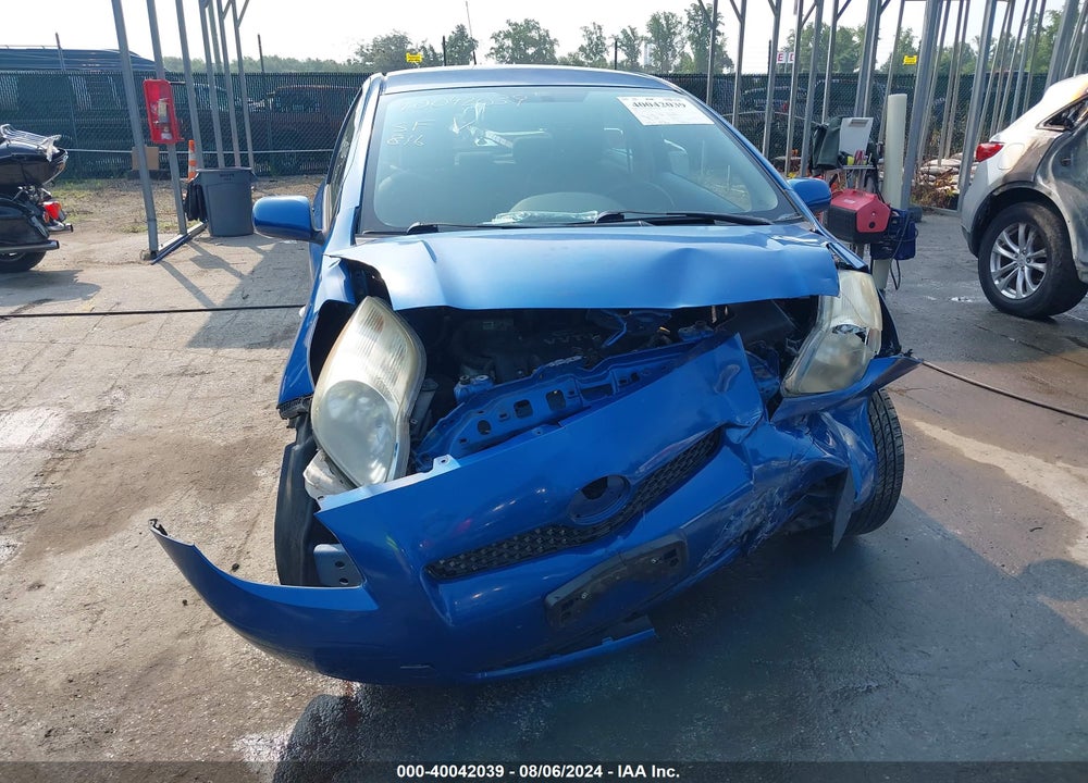 2009 TOYOTA YARIS VIN: JTDJT903095242426