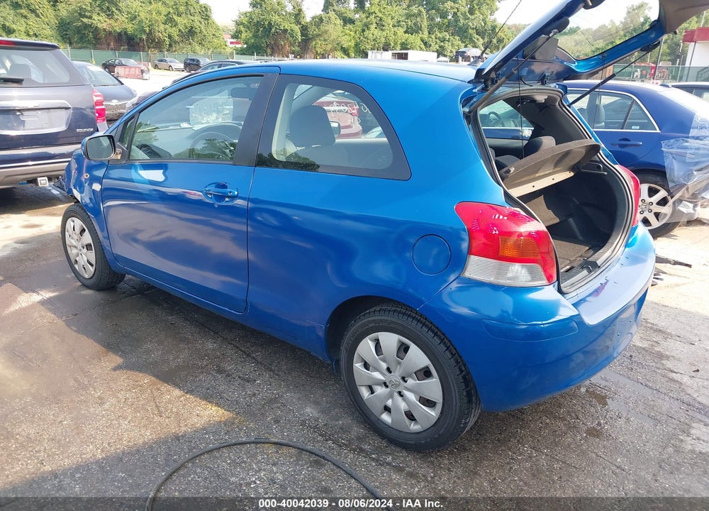 2009 TOYOTA YARIS VIN: JTDJT903095242426
