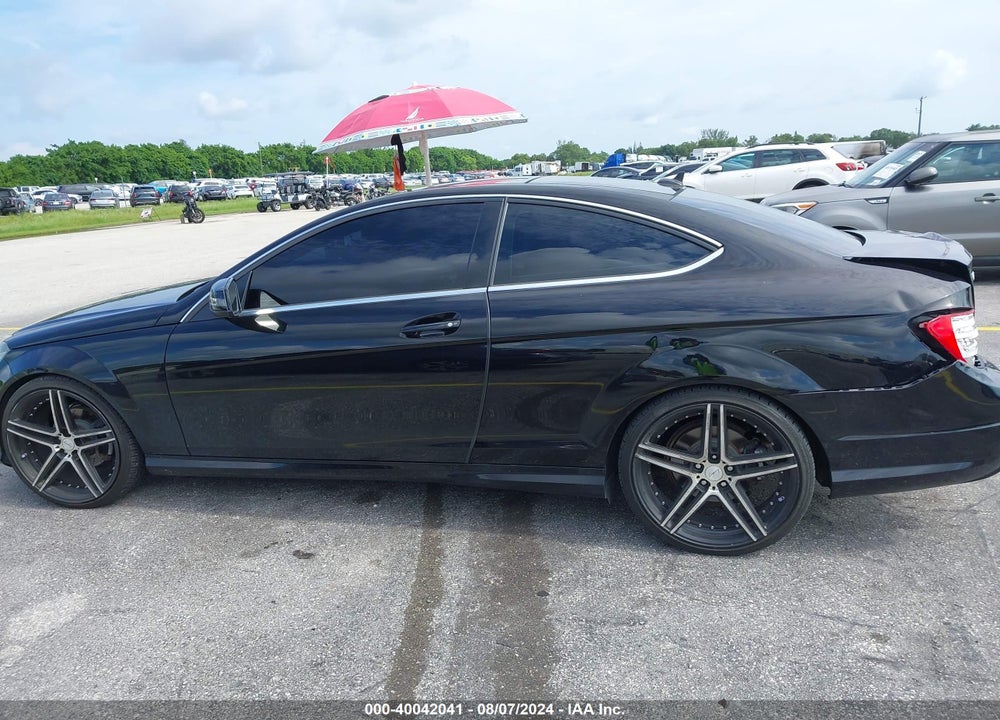 2015 MERCEDES-BENZ C 250 VIN: WDDGJ4HB6FG417542