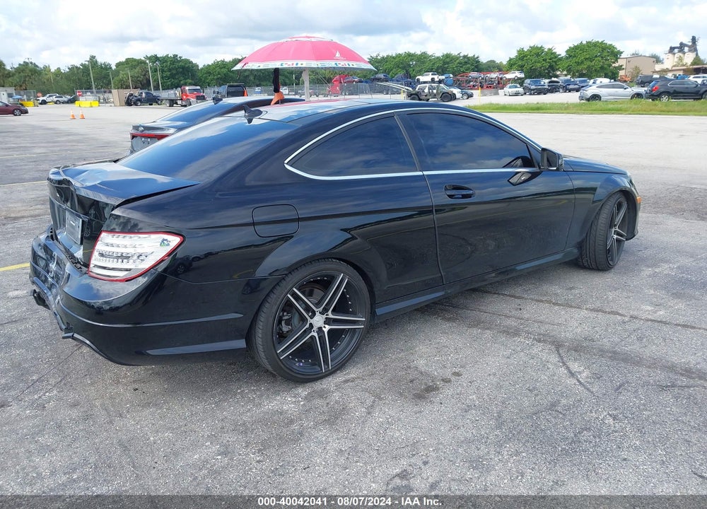 2015 MERCEDES-BENZ C 250 VIN: WDDGJ4HB6FG417542