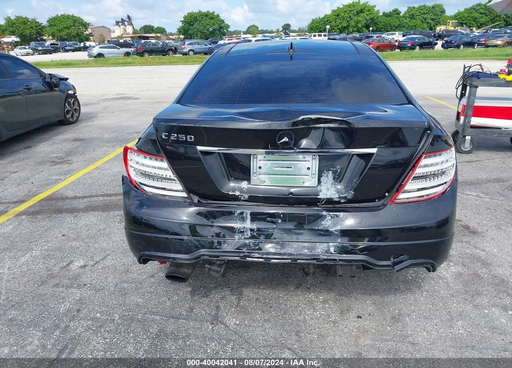 2015 MERCEDES-BENZ C 250 VIN: WDDGJ4HB6FG417542