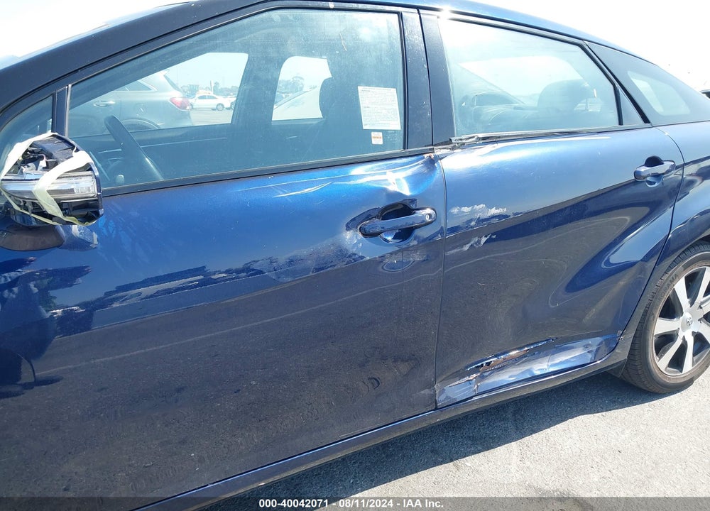 2016 TOYOTA MIRAI VIN: JTDBVRBD2GA000617
