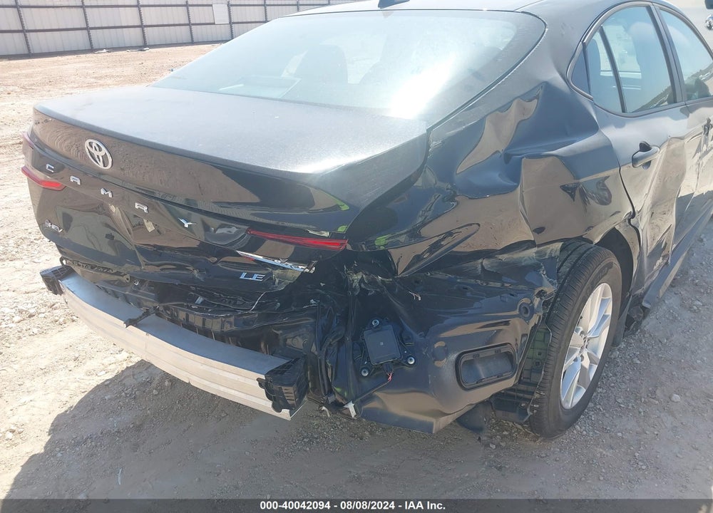 2025 TOYOTA CAMRY LE VIN: 4T1DAACK7SU508068
