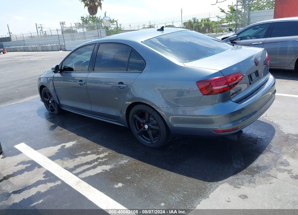 2018 VOLKSWAGEN JETTA 1.4T SE/1.4T WOLFSBURG EDITION VIN: 3VWDB7AJ7JM221005
