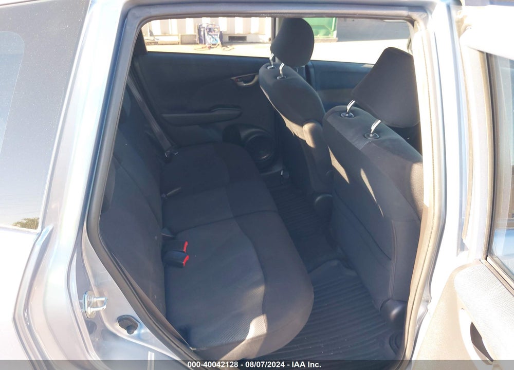 2011 HONDA FIT SPORT VIN: JHMGE8H5XBC020030