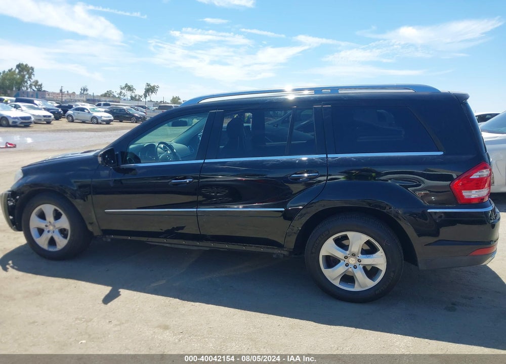 2011 MERCEDES-BENZ GL 450 4MATIC VIN: 4JGBF7BE6BA653711