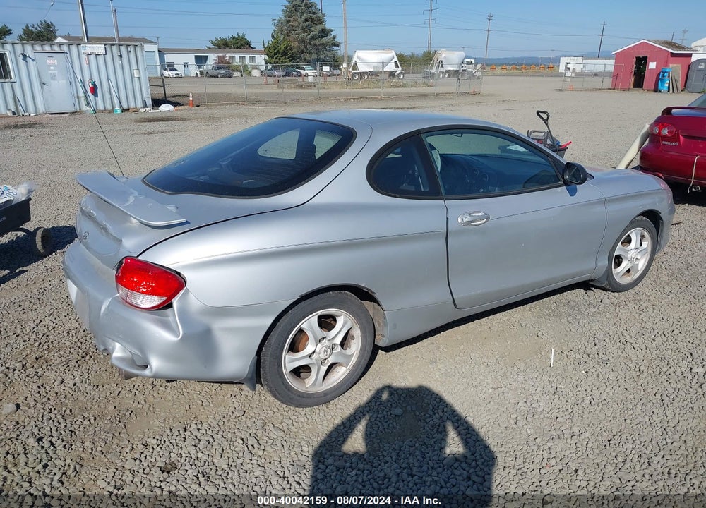 2001 HYUNDAI TIBURON BASE PKG 1   2 VIN: KMHJG25F01U250031