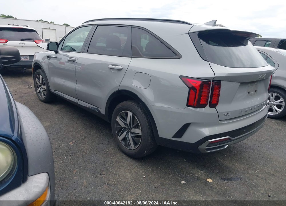 2022 KIA SORENTO VIN: 5XYRH4LF7NG142886