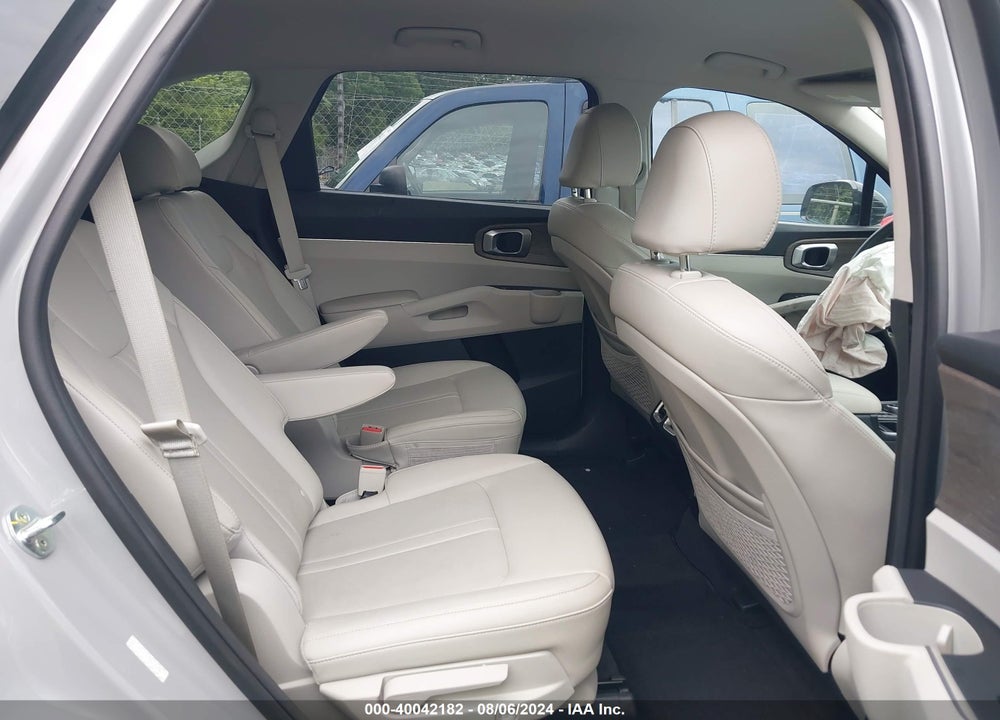 2022 KIA SORENTO VIN: 5XYRH4LF7NG142886