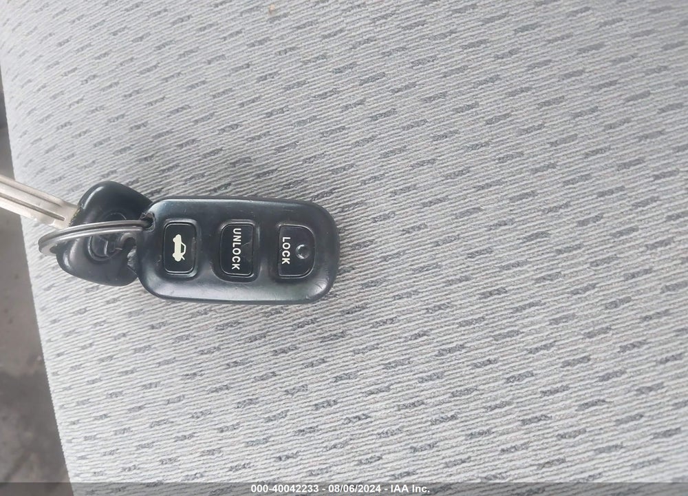 2002 TOYOTA CAMRY LE VIN: 4T1BE32K02U053234